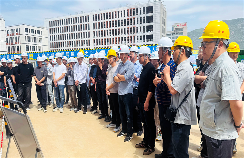 2025年4月17日，由莆田市涵江区住房和城乡建设局主办、PG三建承办的钢筋安装工程质量防控现场交流会在联东U谷·涵江海峡智造产业谷一期成功召开。